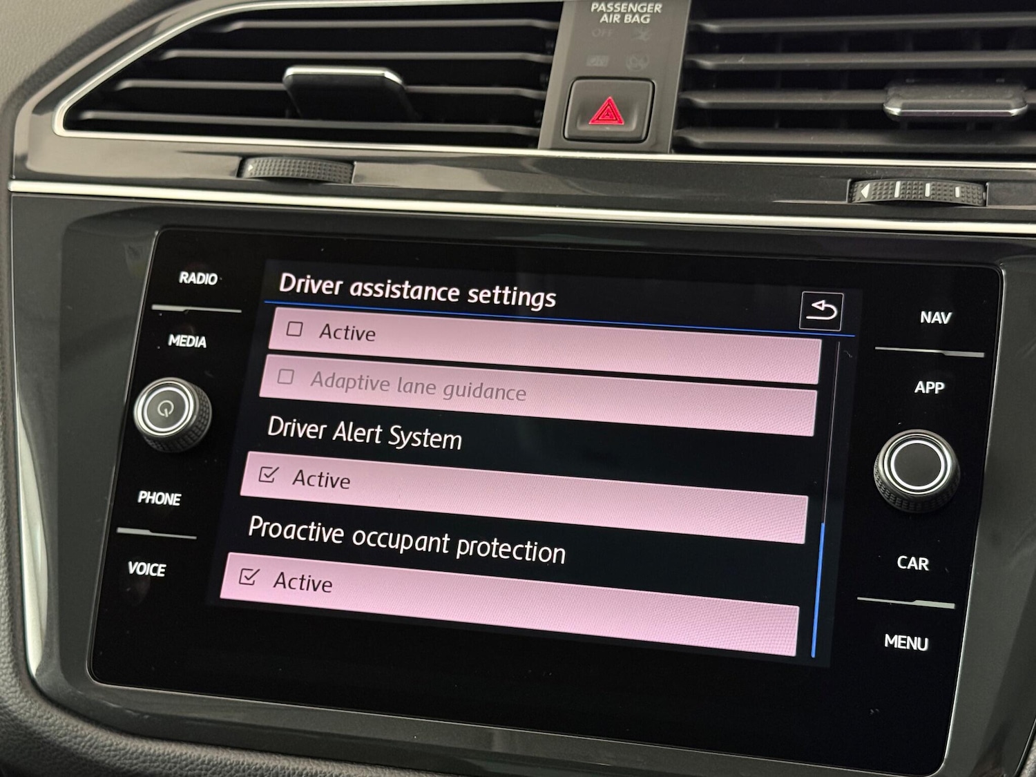 Used Volkswagen Tiguan 2018 for sale - 76992537: Photo 36