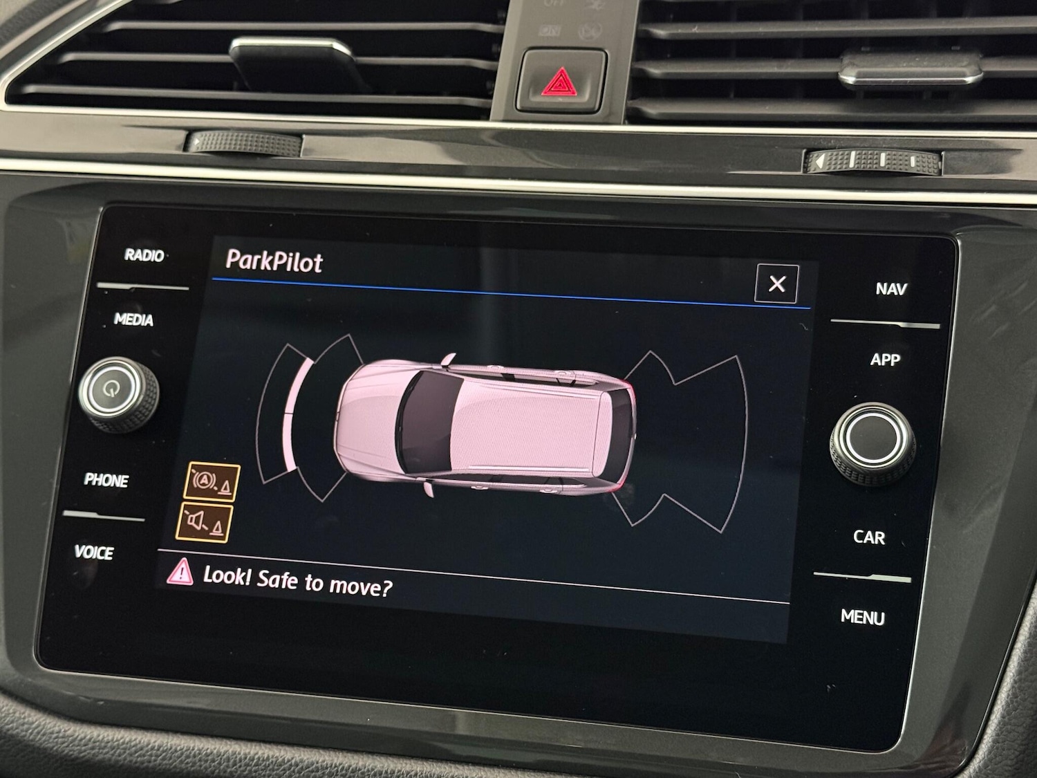 Used Volkswagen Tiguan 2018 for sale - 76992537: Photo 39