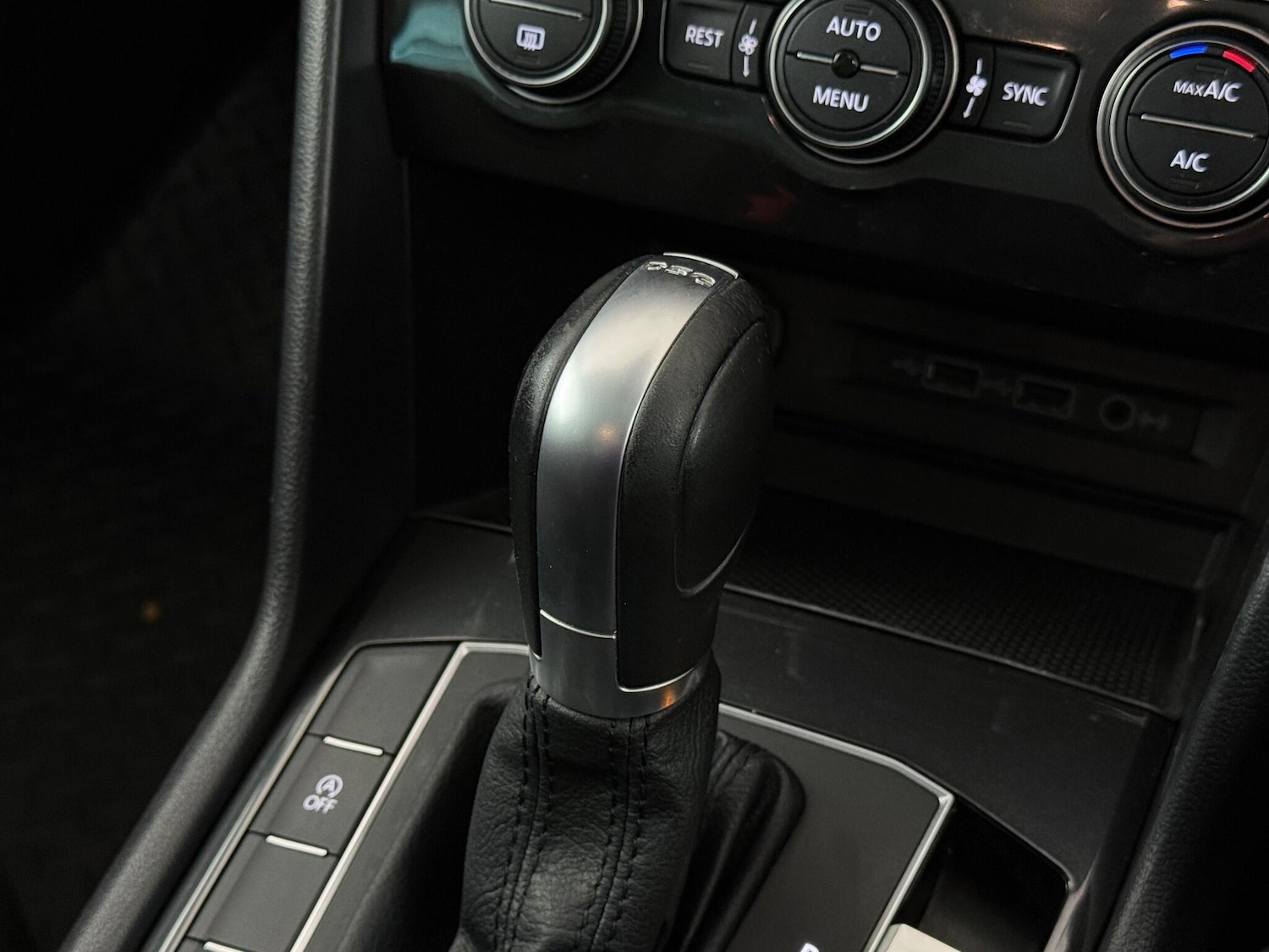 Used Volkswagen Tiguan 2018 for sale - 76992537: Photo 41