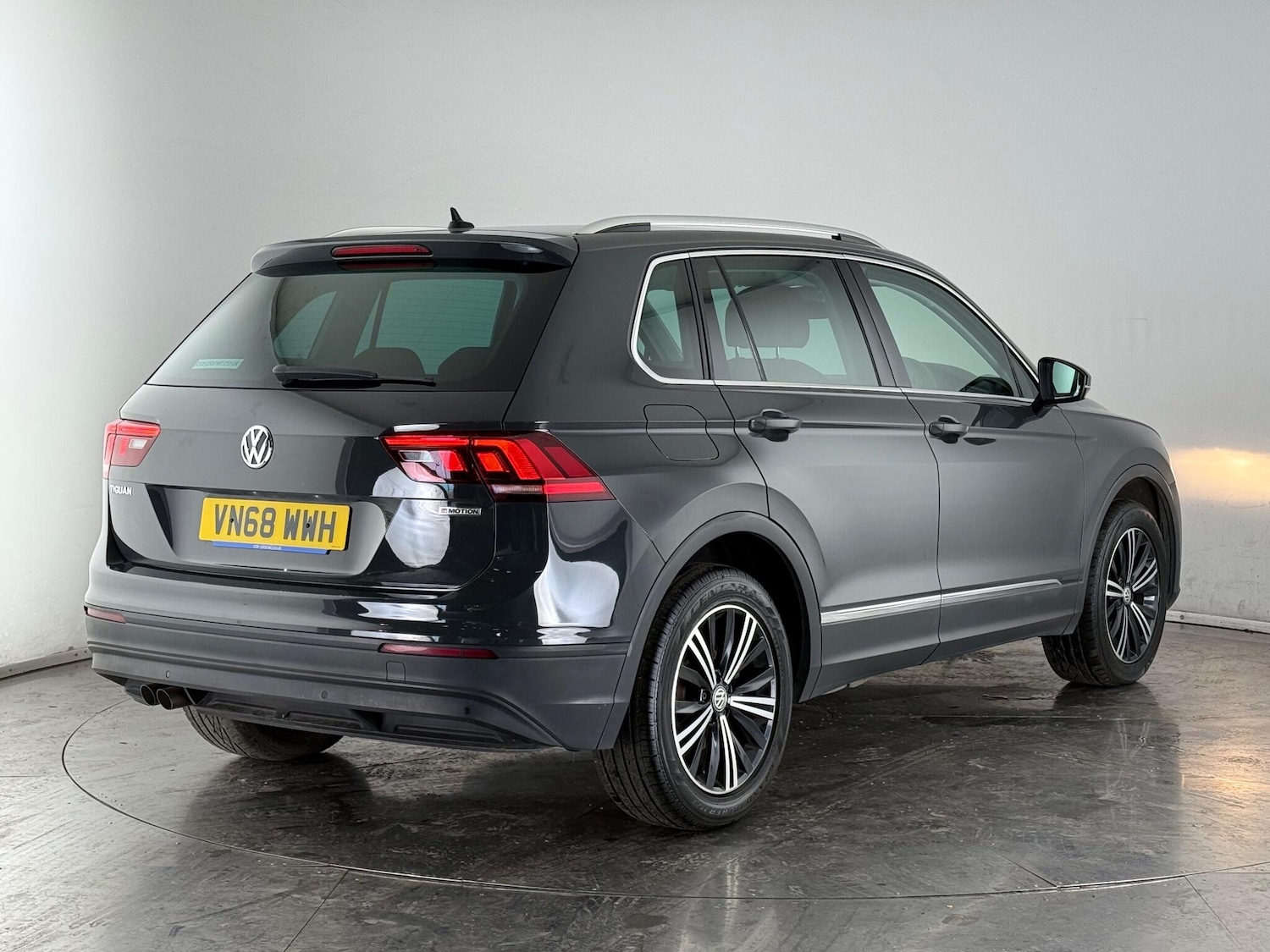 Used Volkswagen Tiguan 2018 for sale - 76992537: Photo 5