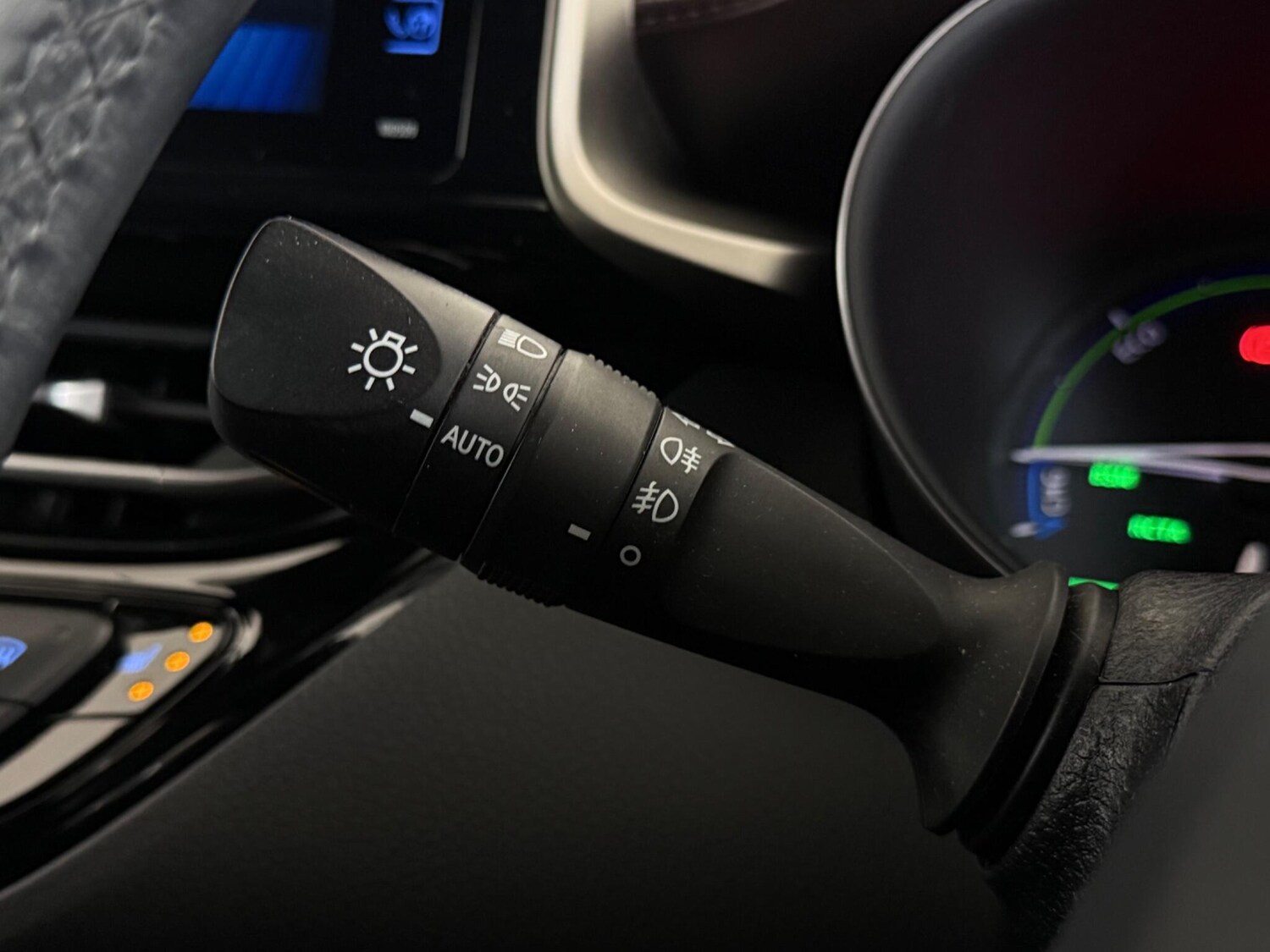 Used Toyota C-HR 2018 for sale - 77958687: Photo 18