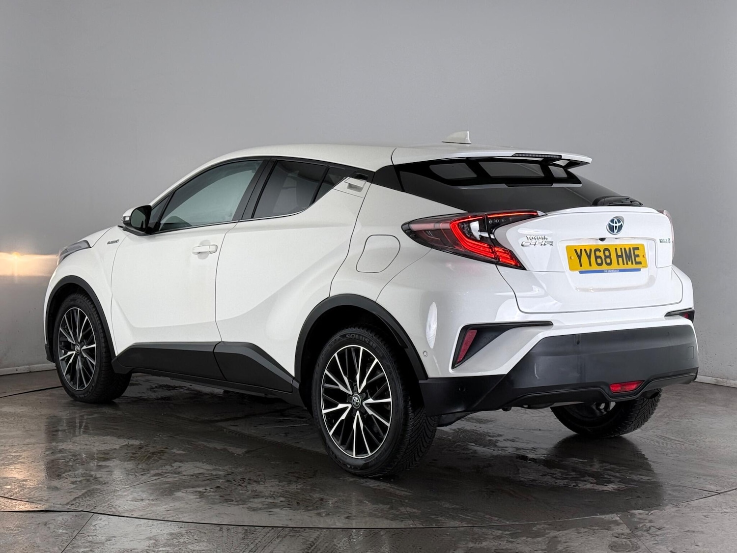 Used Toyota C-HR 2018 for sale - 77958687: Photo 4