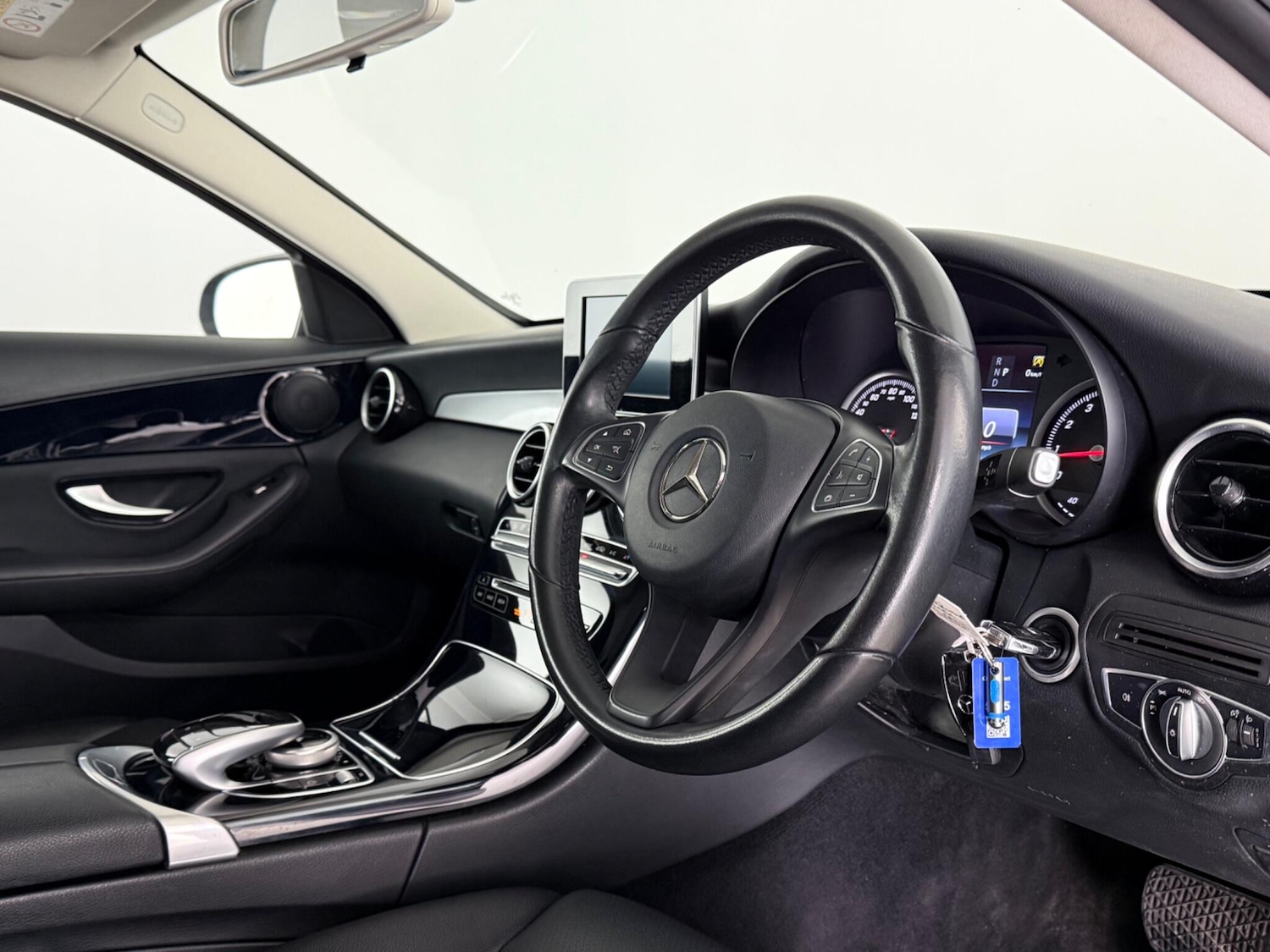 Used Mercedes-Benz C Class 2017 for sale - 78144165: Photo 9
