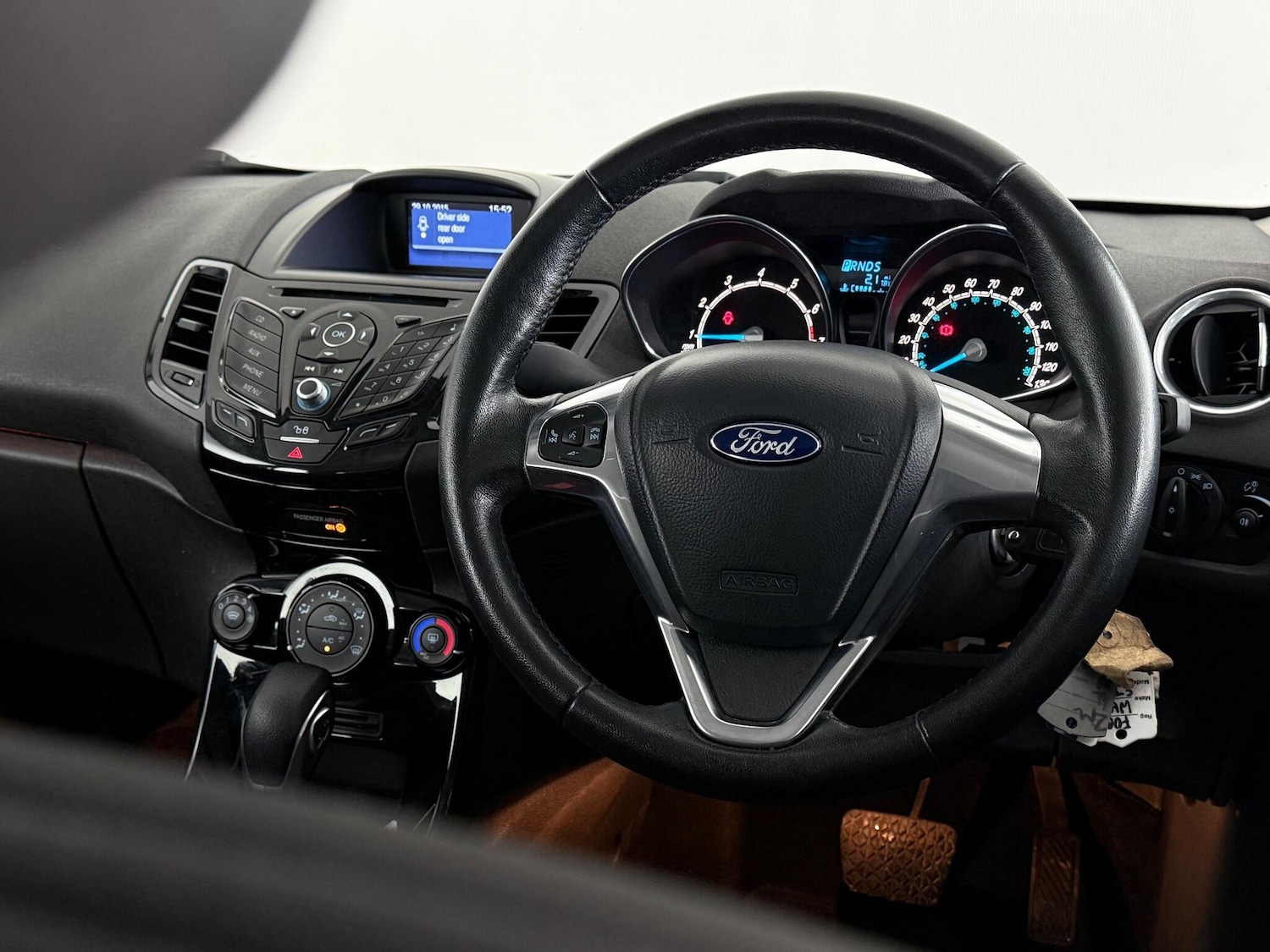 Used Ford Fiesta 2015 for sale - 77246868: Photo 15