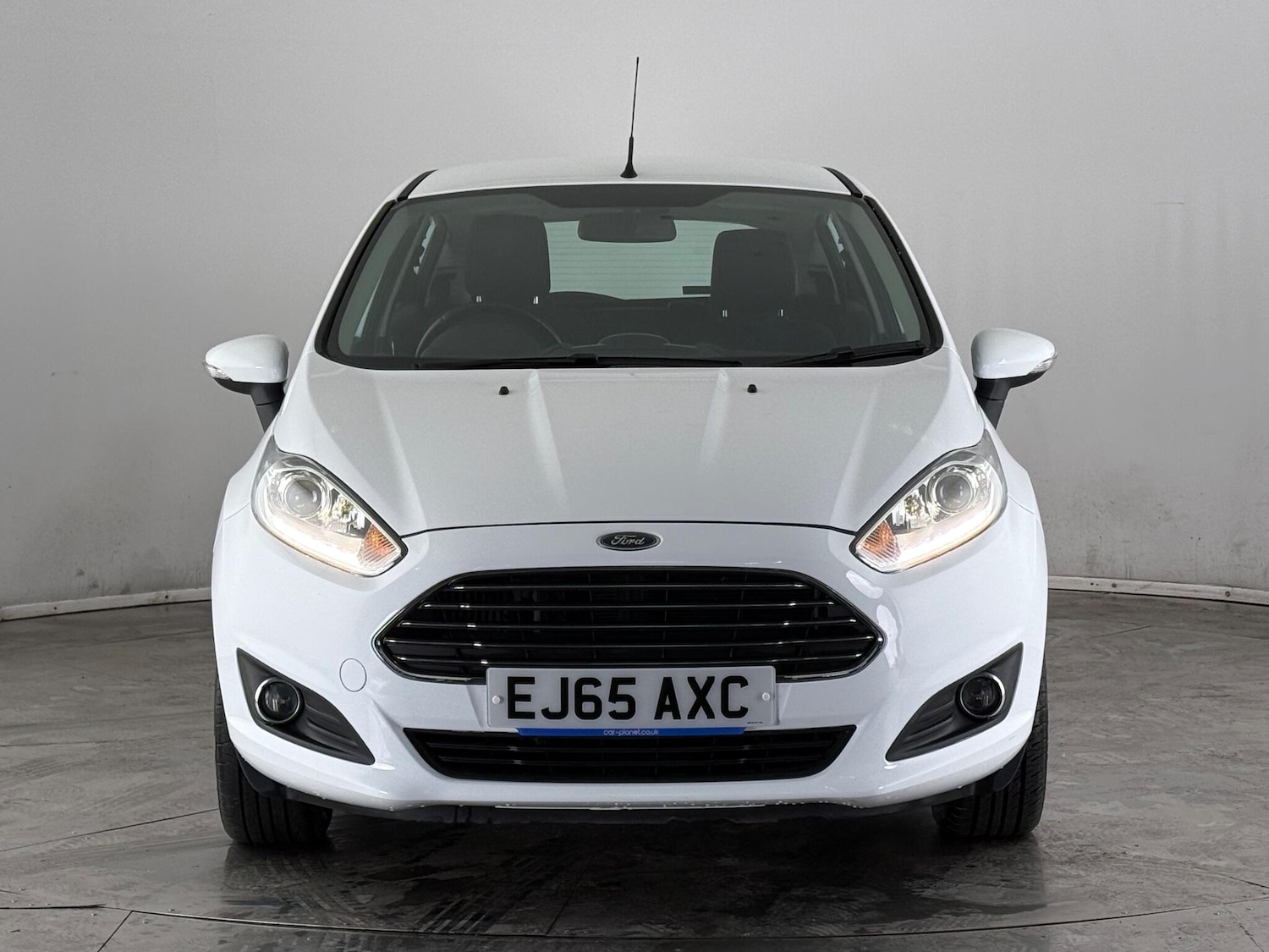 Used Ford Fiesta 2015 for sale - 77246868: Photo 2