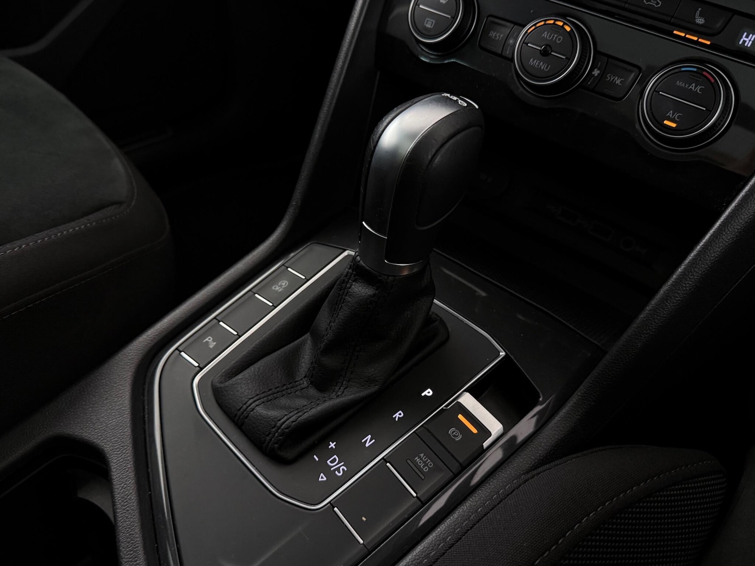 Used Volkswagen Tiguan 2019 for sale - 77217167: Photo 31