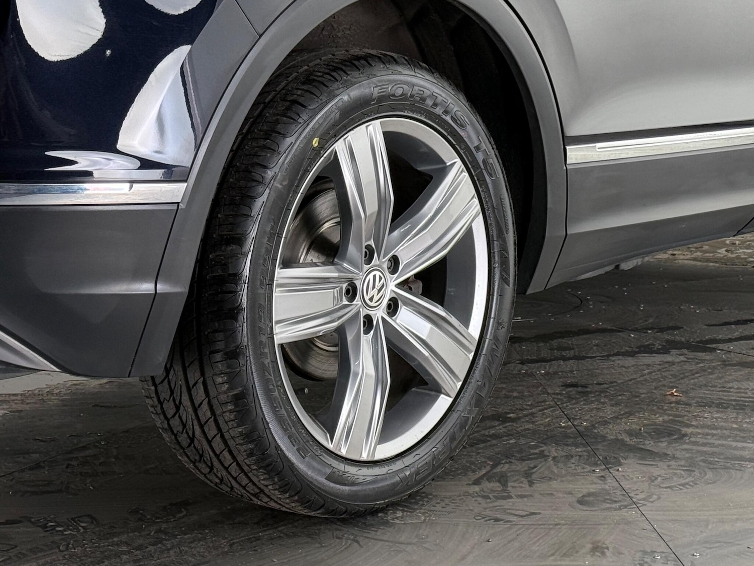 Used Volkswagen Tiguan 2019 for sale - 77217167: Photo 8