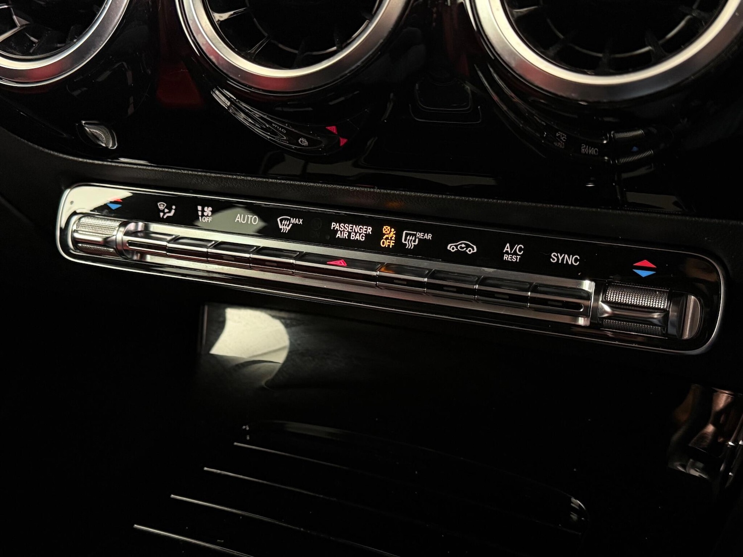 Used Mercedes-Benz CLA 2020 for sale - 77246305: Photo 34