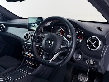 Used Mercedes-Benz GLA 2020 for sale - 78676786: Photo