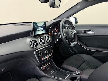 Used Mercedes-Benz GLA 2020 for sale - 78676786: Photo