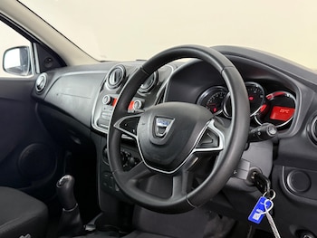 Used Dacia Sandero 2019 for sale - 79329040: Photo