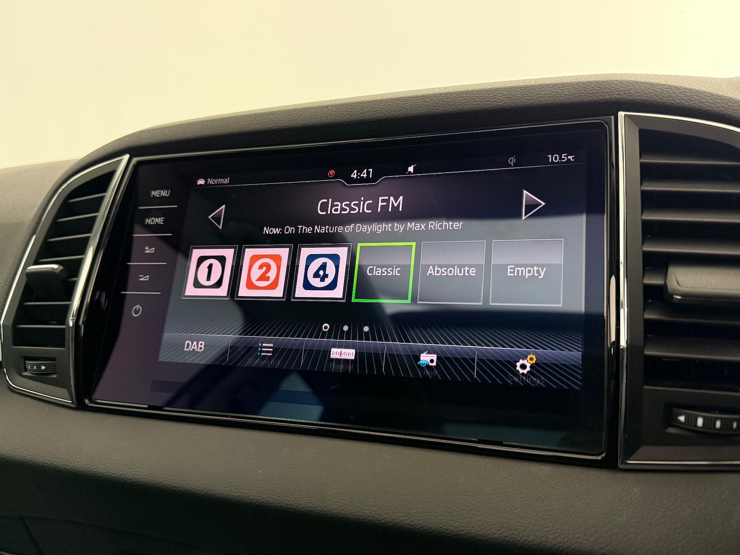 Used Skoda Karoq 2018 for sale - 77180872: Photo 24