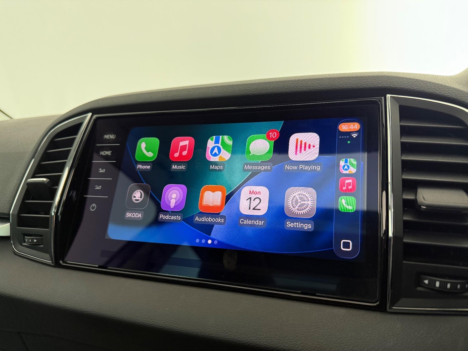 Used Skoda Karoq 2018 for sale - 77180872: Photo 32