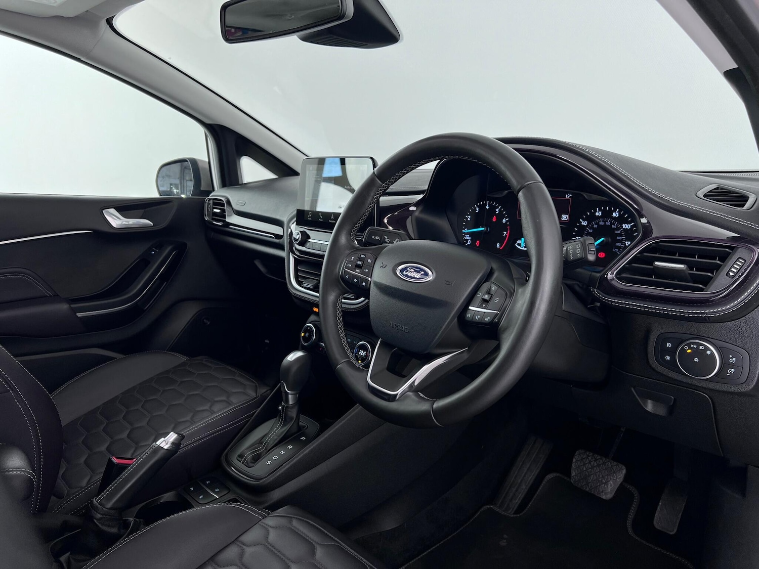 Used Ford Fiesta 2018 for sale - 76539102: Photo 21