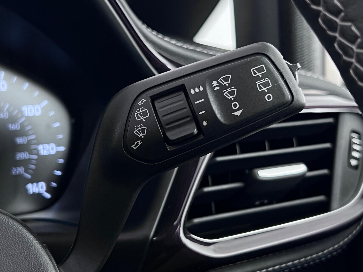 Used Ford Fiesta 2018 for sale - 76539102: Photo 25