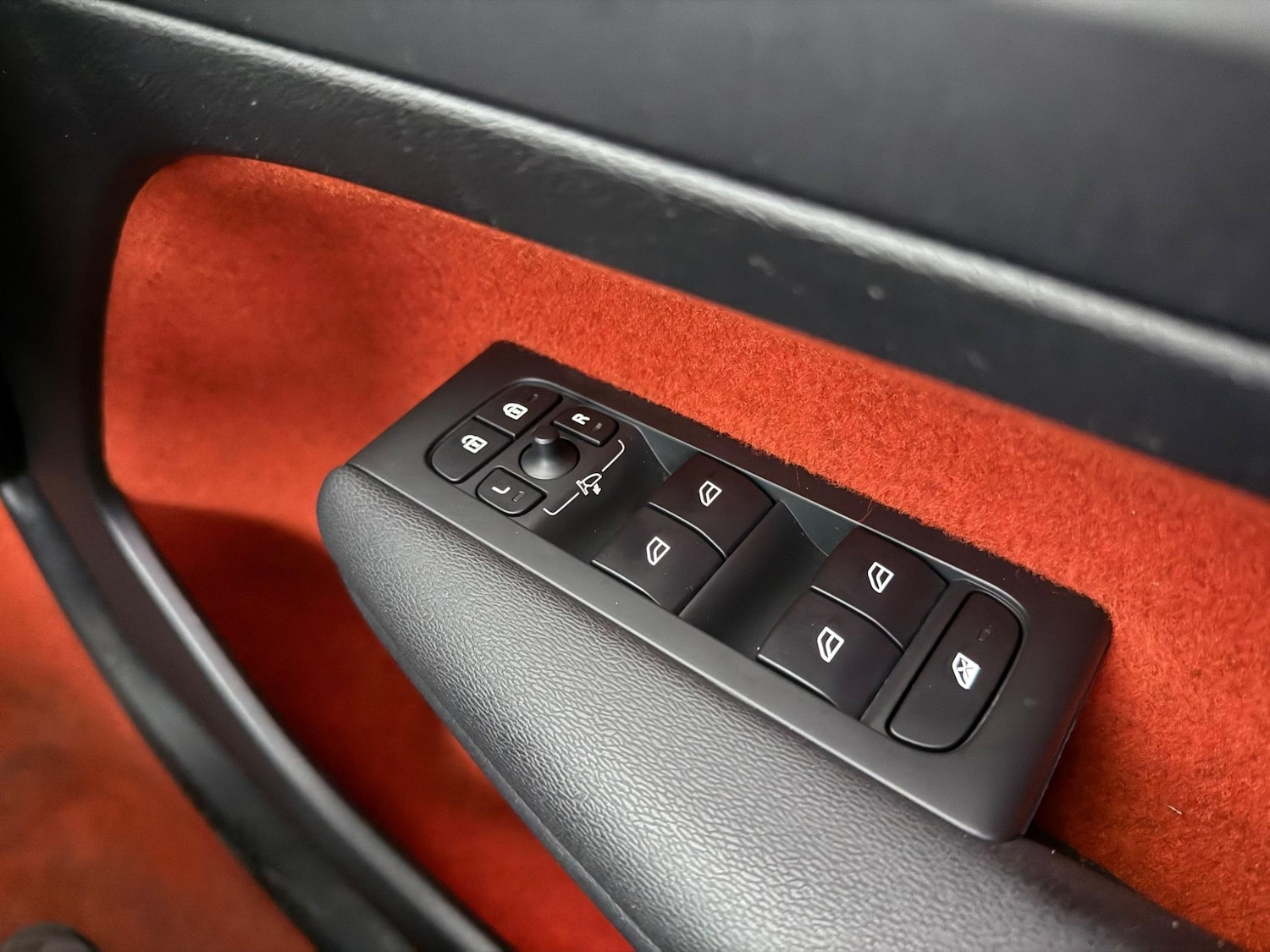 Used Volvo XC40 2020 for sale - 77243839: Photo 20