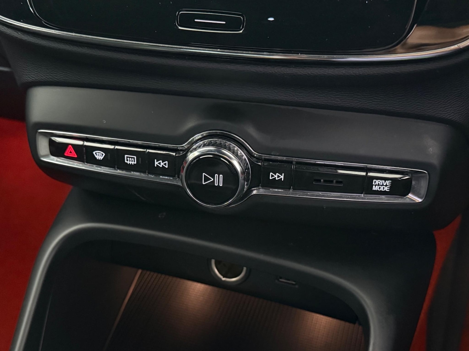 Used Volvo XC40 2020 for sale - 77243839: Photo 31