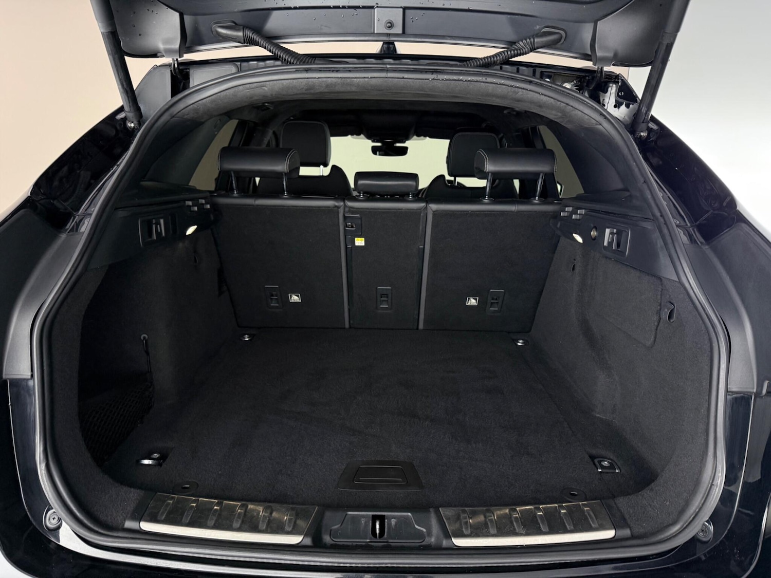 Used Jaguar F-Pace 2019 for sale - 78063165: Photo 10