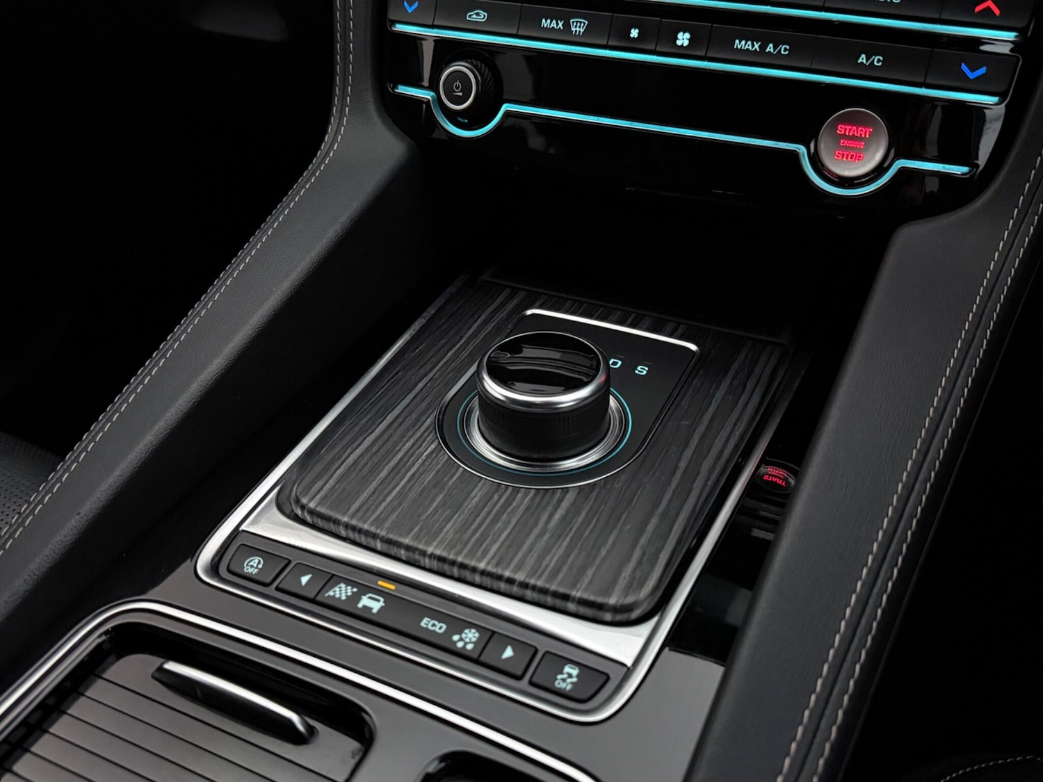 Used Jaguar F-Pace 2019 for sale - 78063165: Photo 31