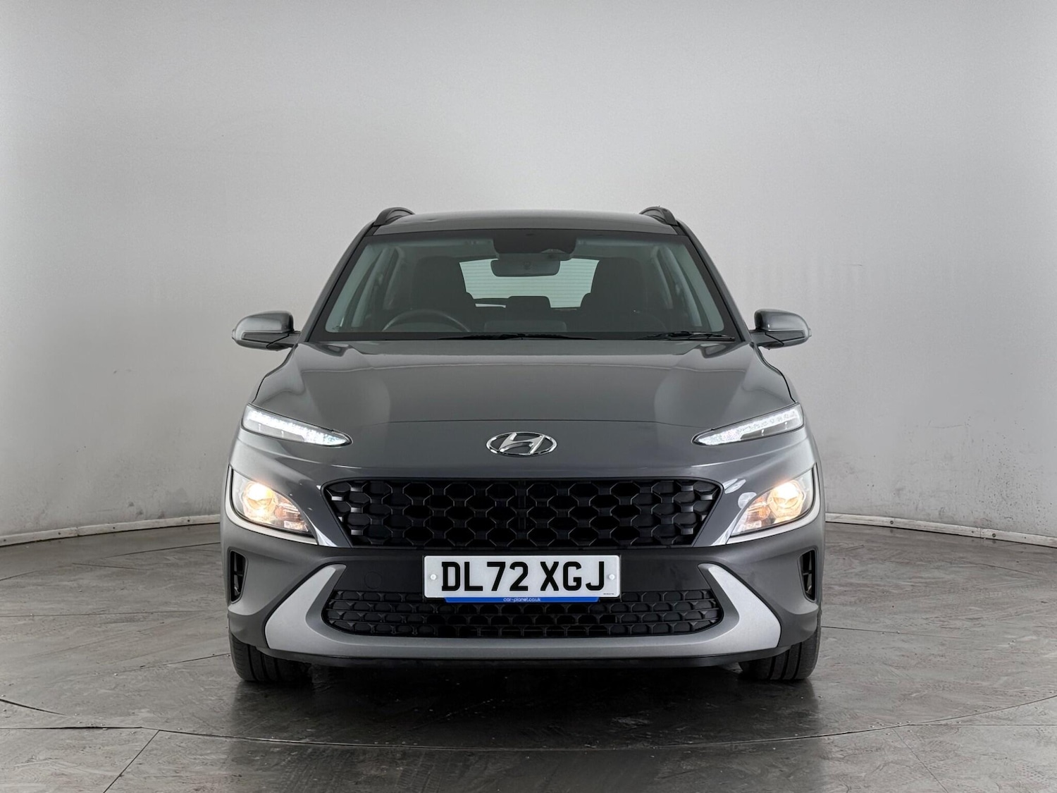 Used Hyundai KONA 2023 for sale - 77647232: Photo 2