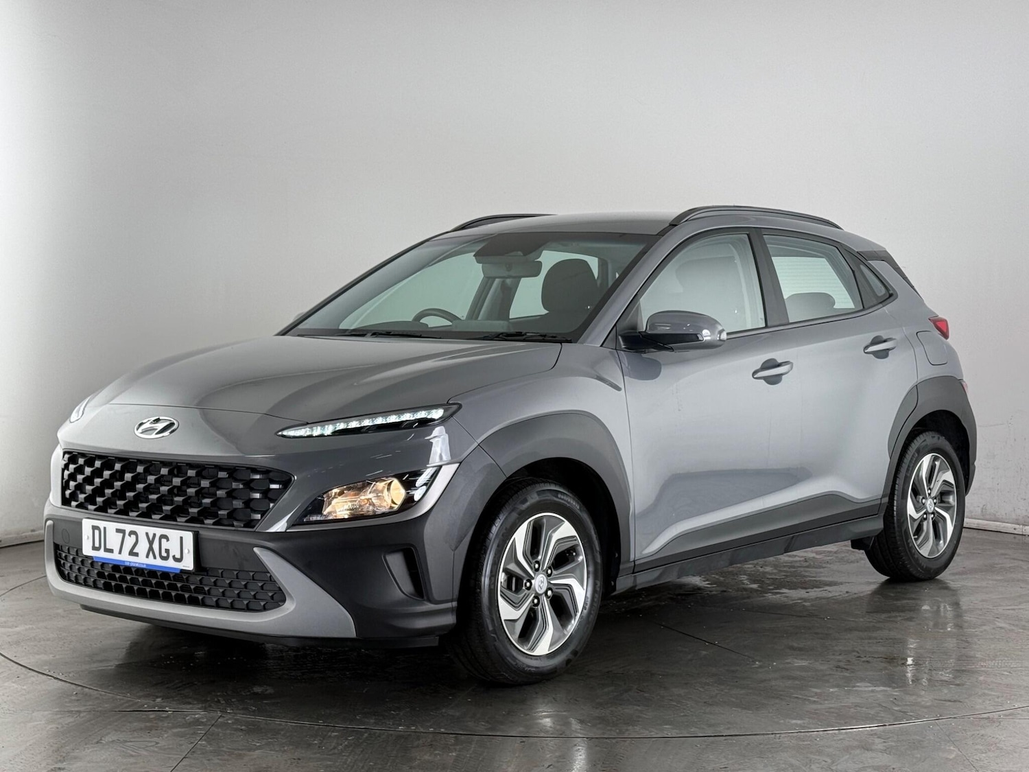Used Hyundai KONA 2023 for sale - 77647232: Photo 3