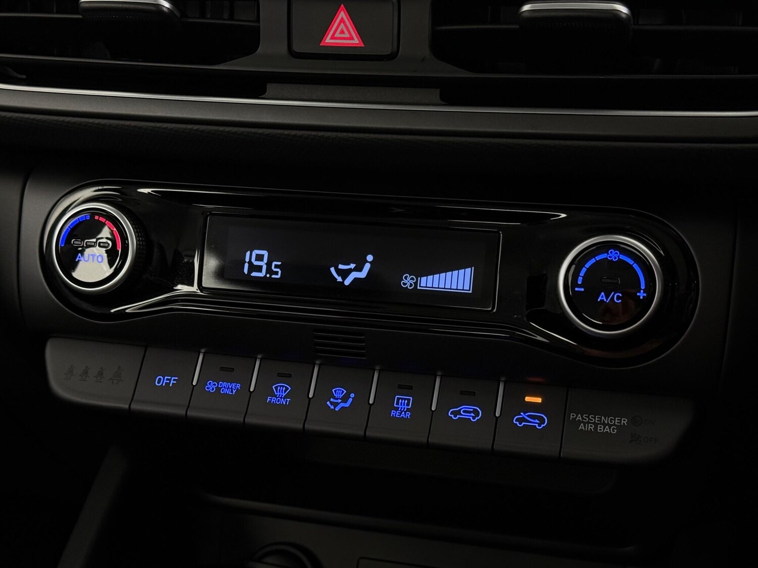 Used Hyundai KONA 2023 for sale - 77647232: Photo 33