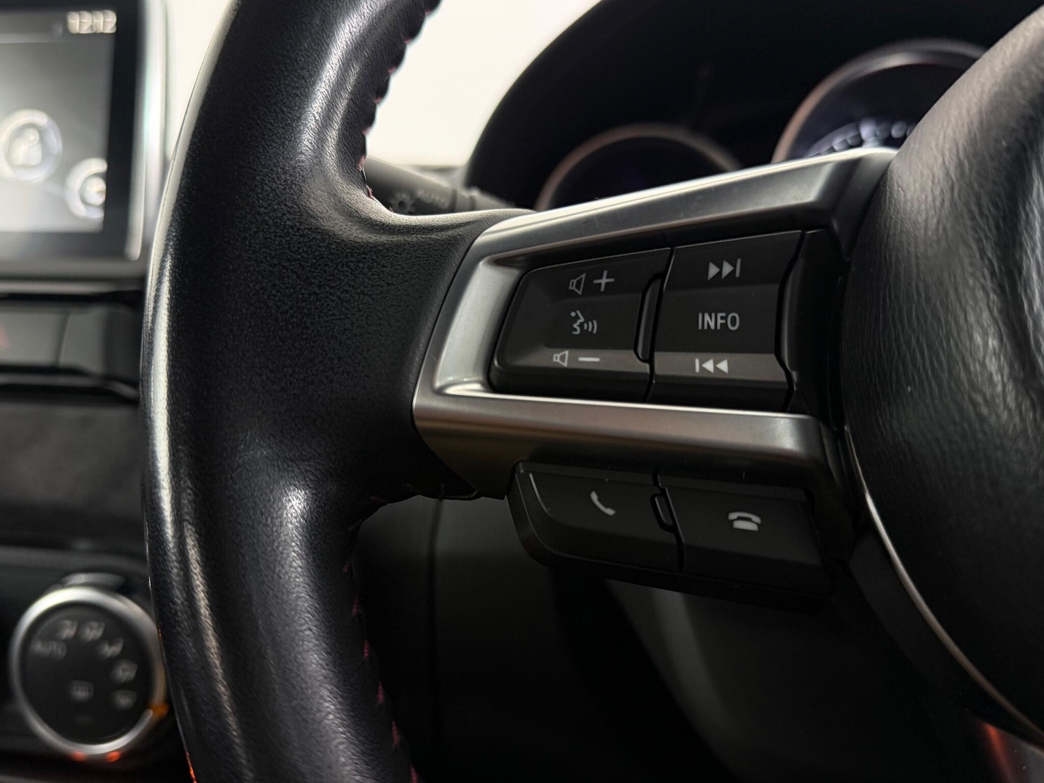 Used Mazda MX-5 2016 for sale - 77260333: Photo 20