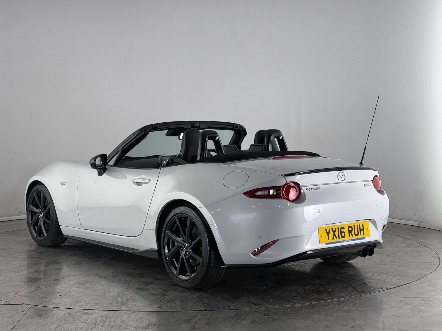 Used Mazda MX-5 2016 for sale - 77260333: Photo 7