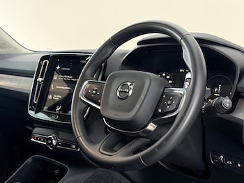 Used Volvo XC40 2021 for sale - 79405105: Photo