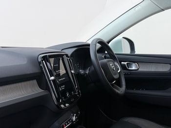Used Volvo XC40 2021 for sale - 79405105: Photo