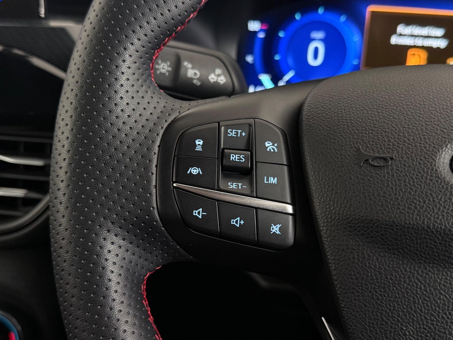 Used Ford Kuga 2023 for sale - 76468325: Photo 25