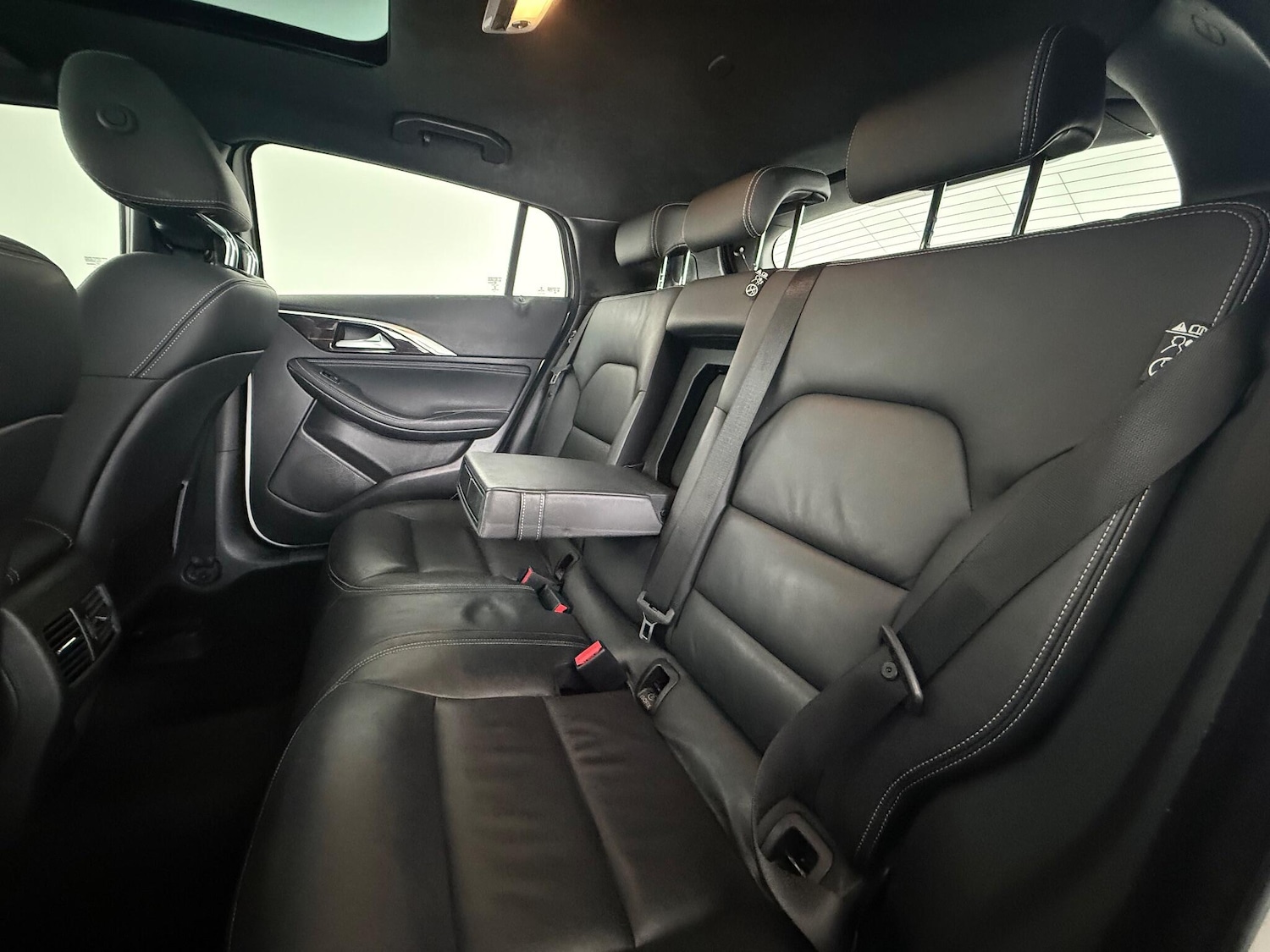 Used Infiniti Q30 2017 for sale - 76468745: Photo 17