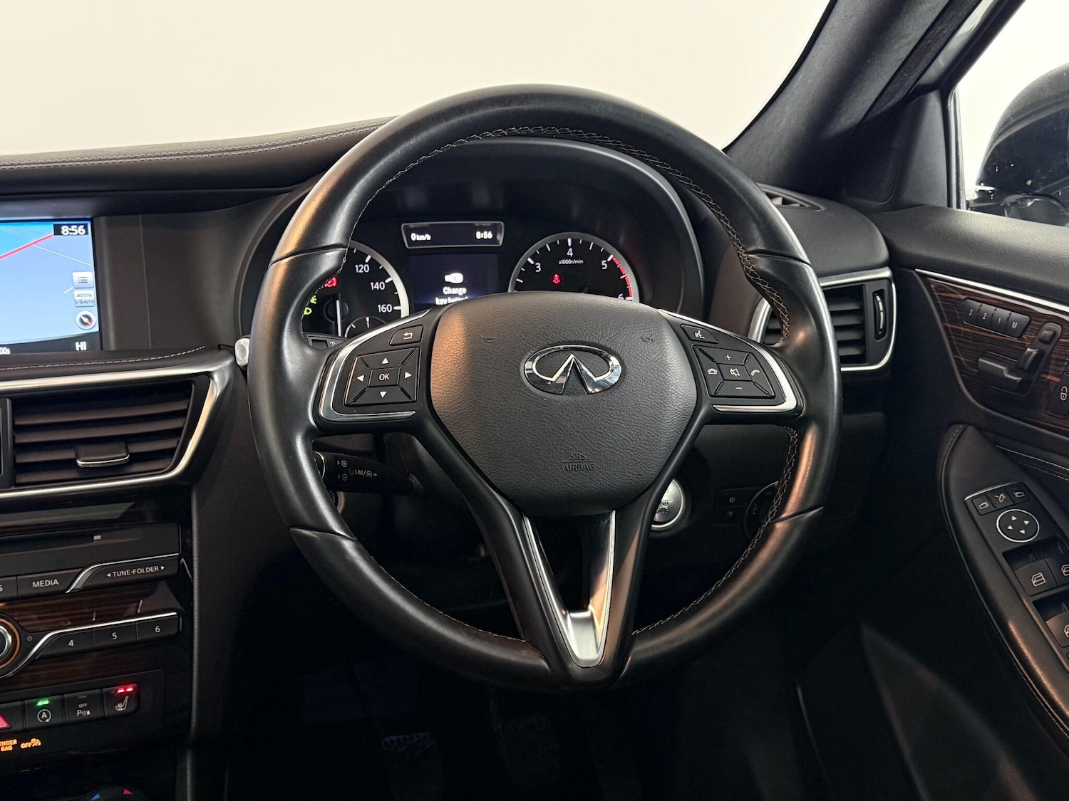 Used Infiniti Q30 2017 for sale - 76468745: Photo 21
