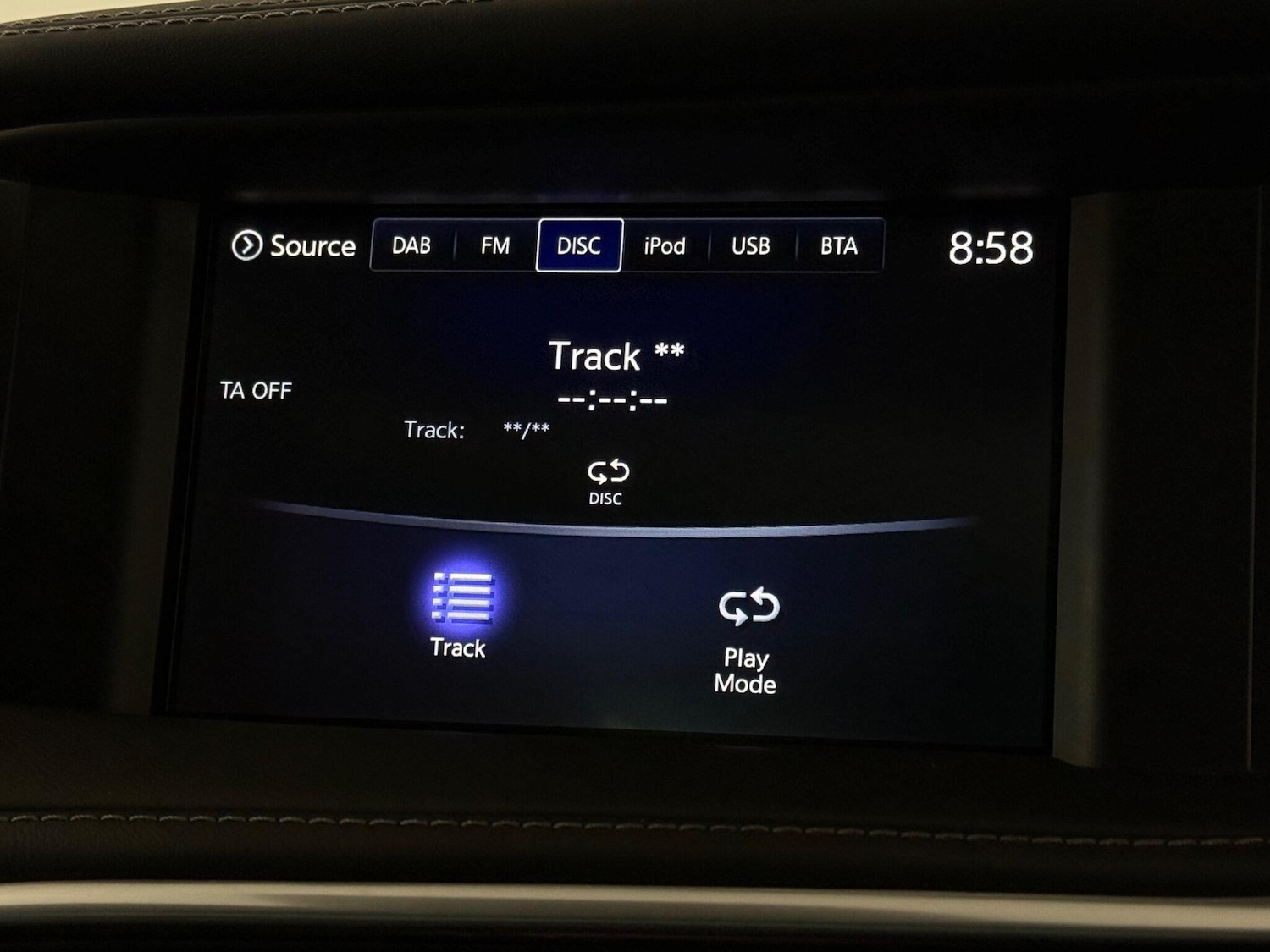 Used Infiniti Q30 2017 for sale - 76468745: Photo 30