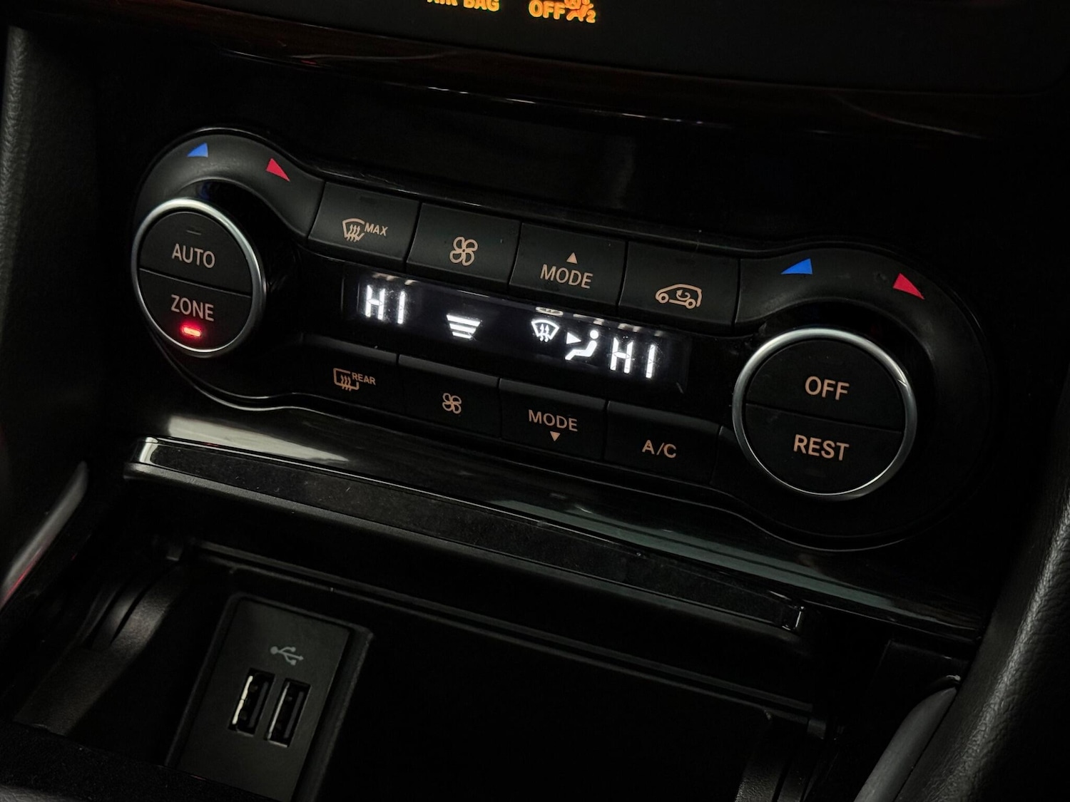 Used Infiniti Q30 2017 for sale - 76468745: Photo 38