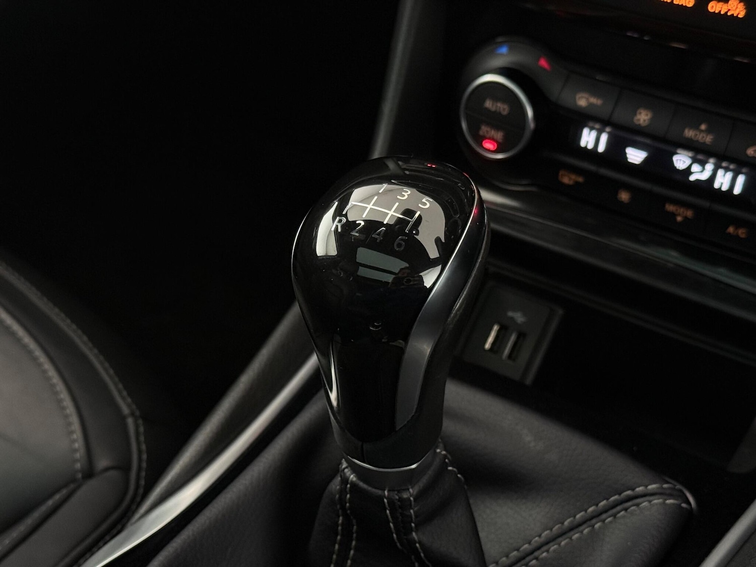 Used Infiniti Q30 2017 for sale - 76468745: Photo 39