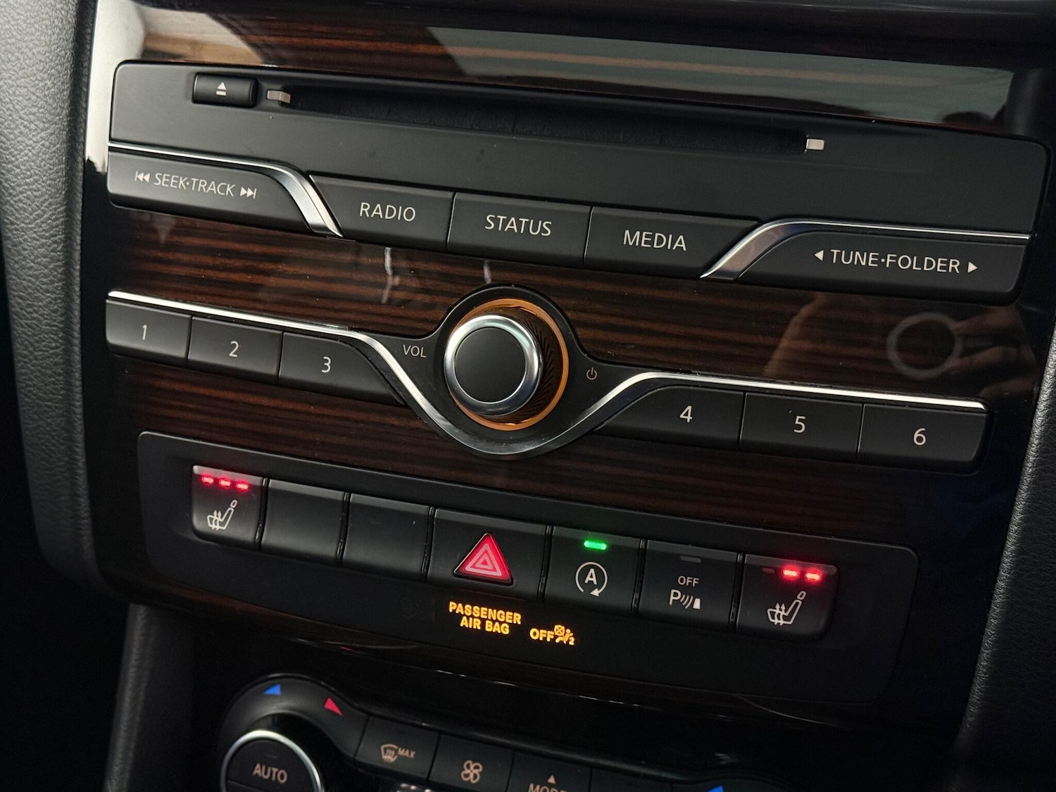 Used Infiniti Q30 2017 for sale - 76468745: Photo 42