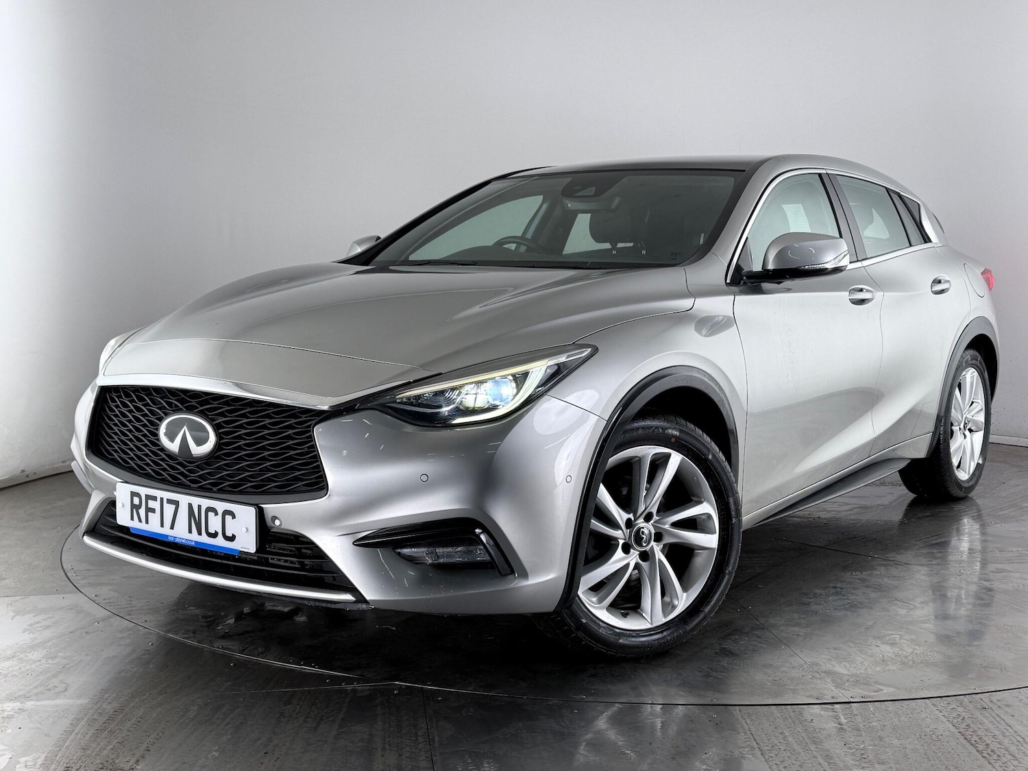 Used Infiniti Q30 2017 for sale - 76468745: Photo 46