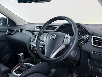 Used Nissan Qashqai 2017 for sale - 79497241: Photo