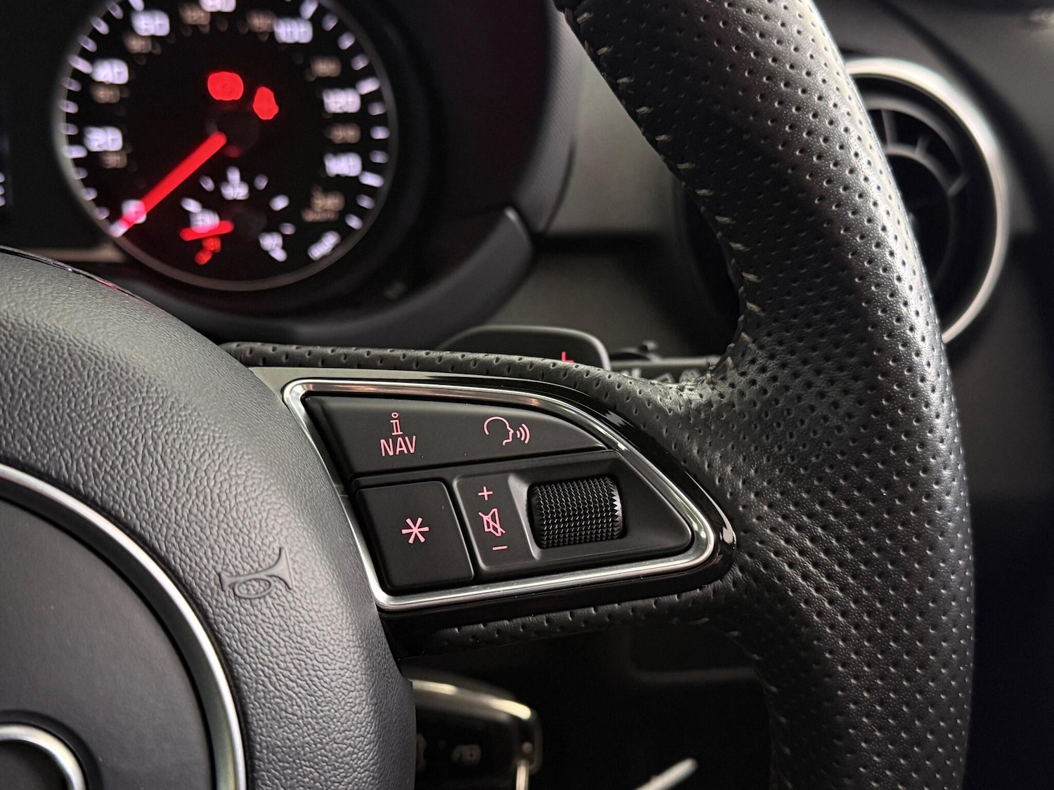 Used Audi A1 2018 for sale - 76468118: Photo 24