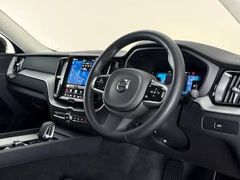 Used Volvo XC60 2023 for sale - 79431032: Photo