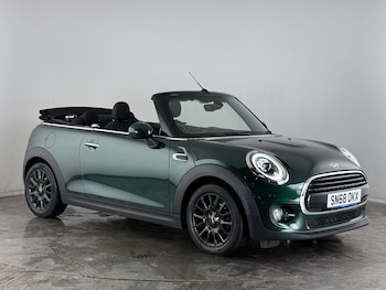 Used MINI Convertible 2018 for sale - 76935755: Photo