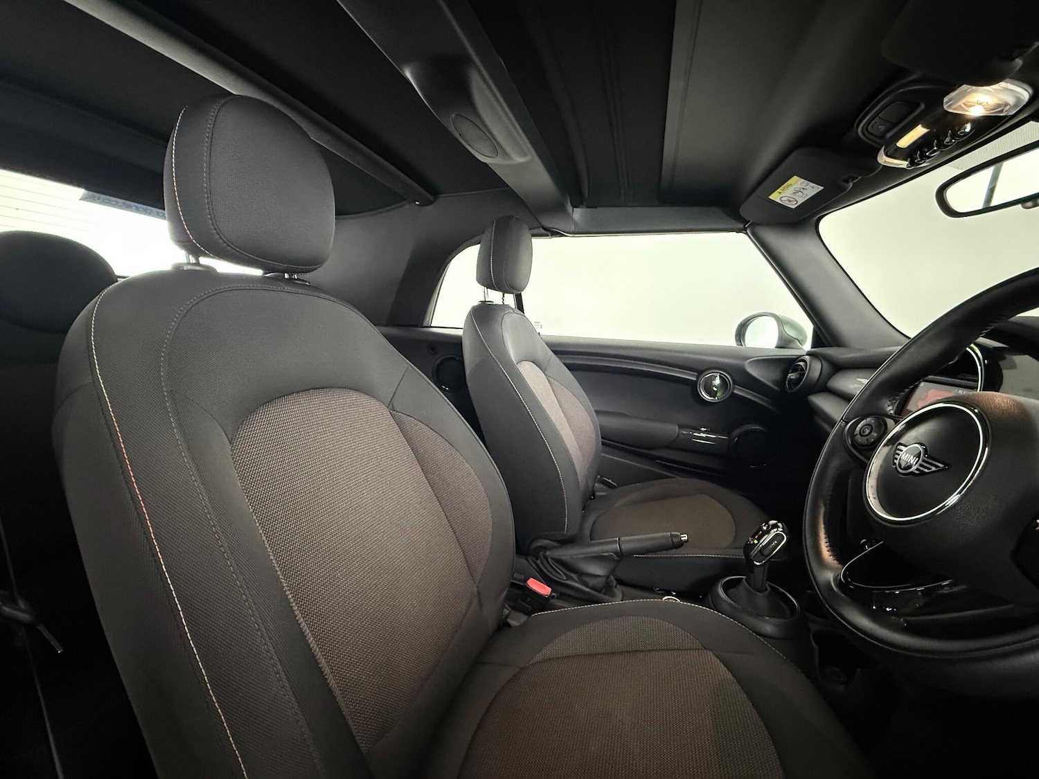 Used MINI Convertible 2018 for sale - 76935755: Photo 21