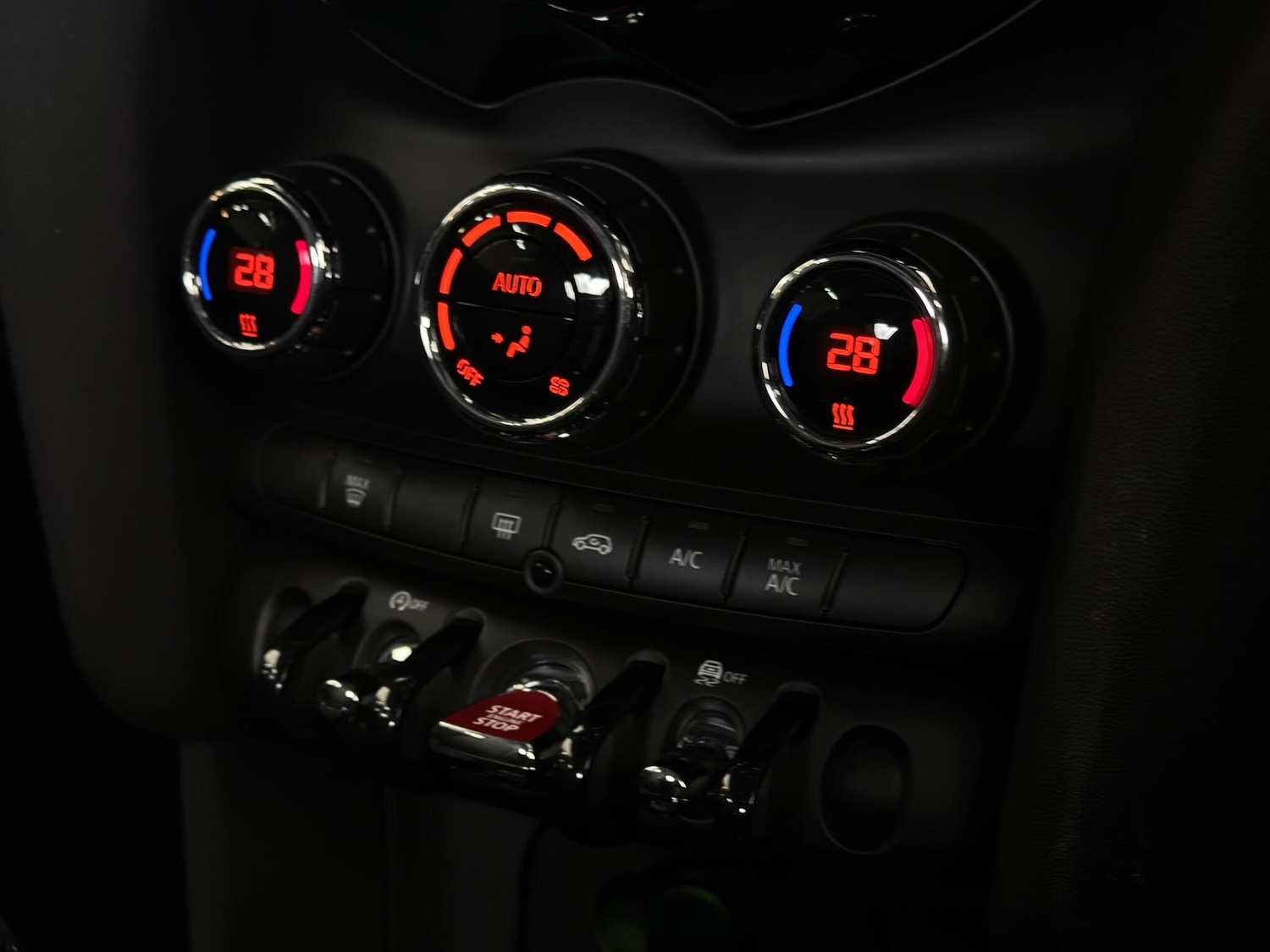 Used MINI Convertible 2018 for sale - 76935755: Photo 41