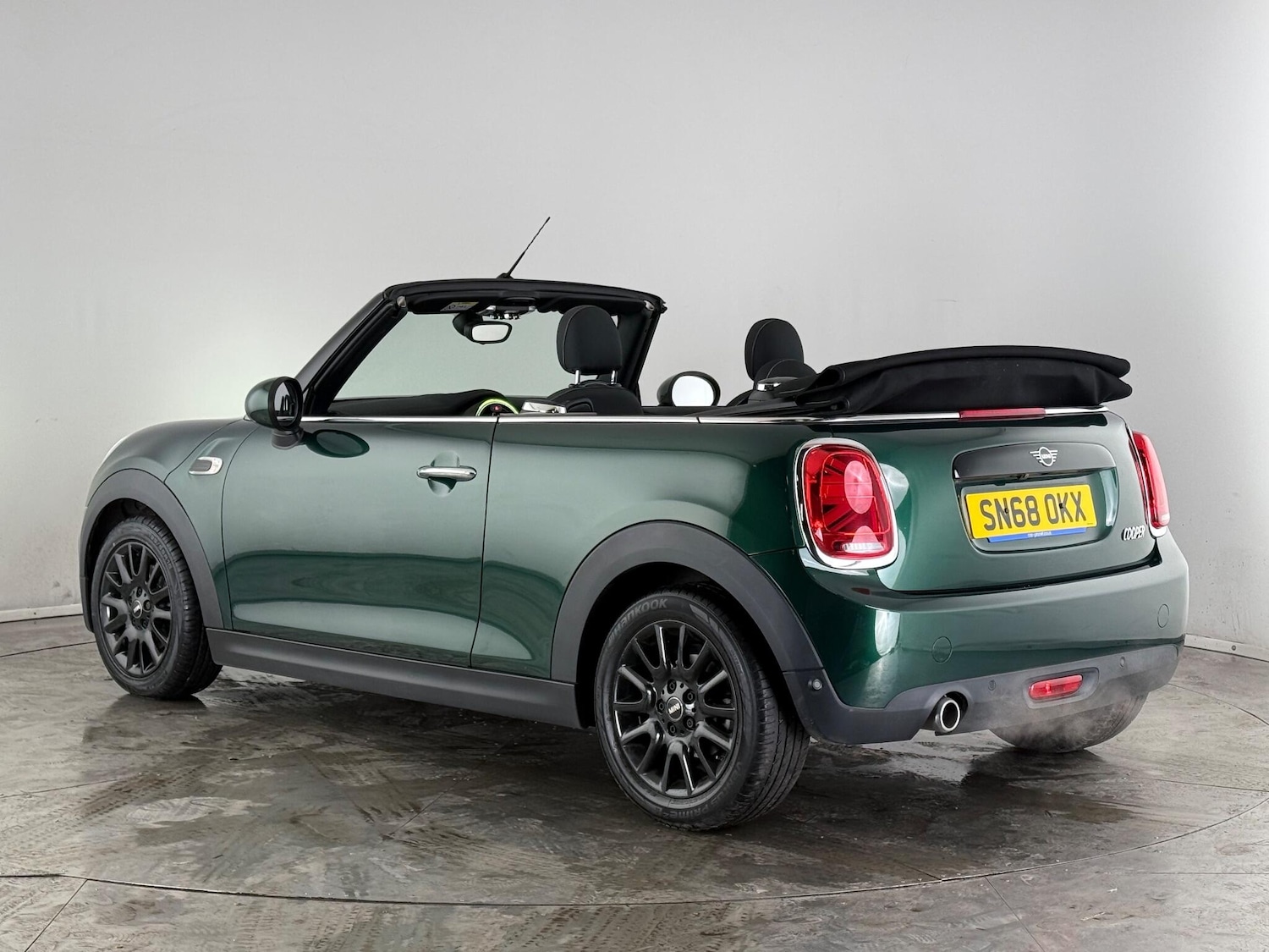 Used MINI Convertible 2018 for sale - 76935755: Photo 5