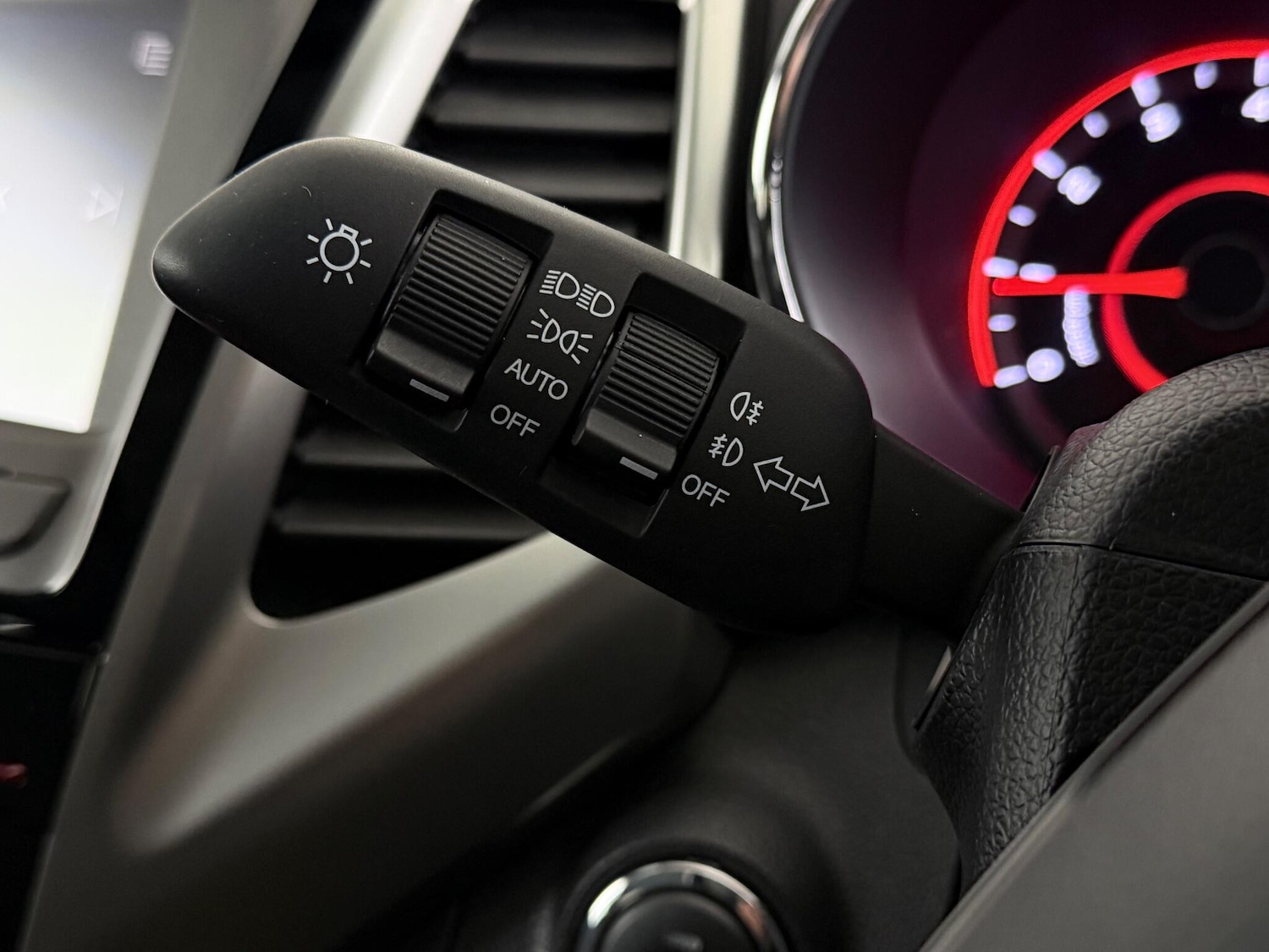 Used Ssangyong Tivoli 2020 for sale - 77221503: Photo 21