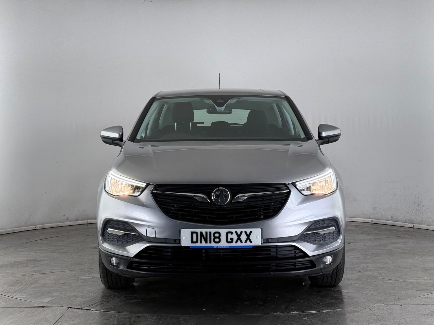 Used Vauxhall Grandland X 2018 for sale - 77873115: Photo 2