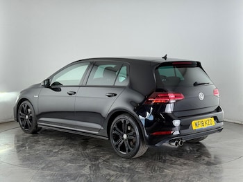 Used Volkswagen Golf 2018 for sale - 75416503: Photo