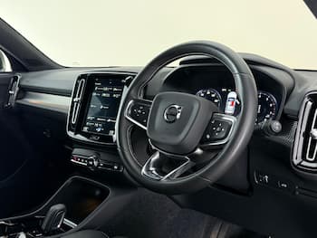Used Volvo XC40 2020 for sale - 79602437: Photo