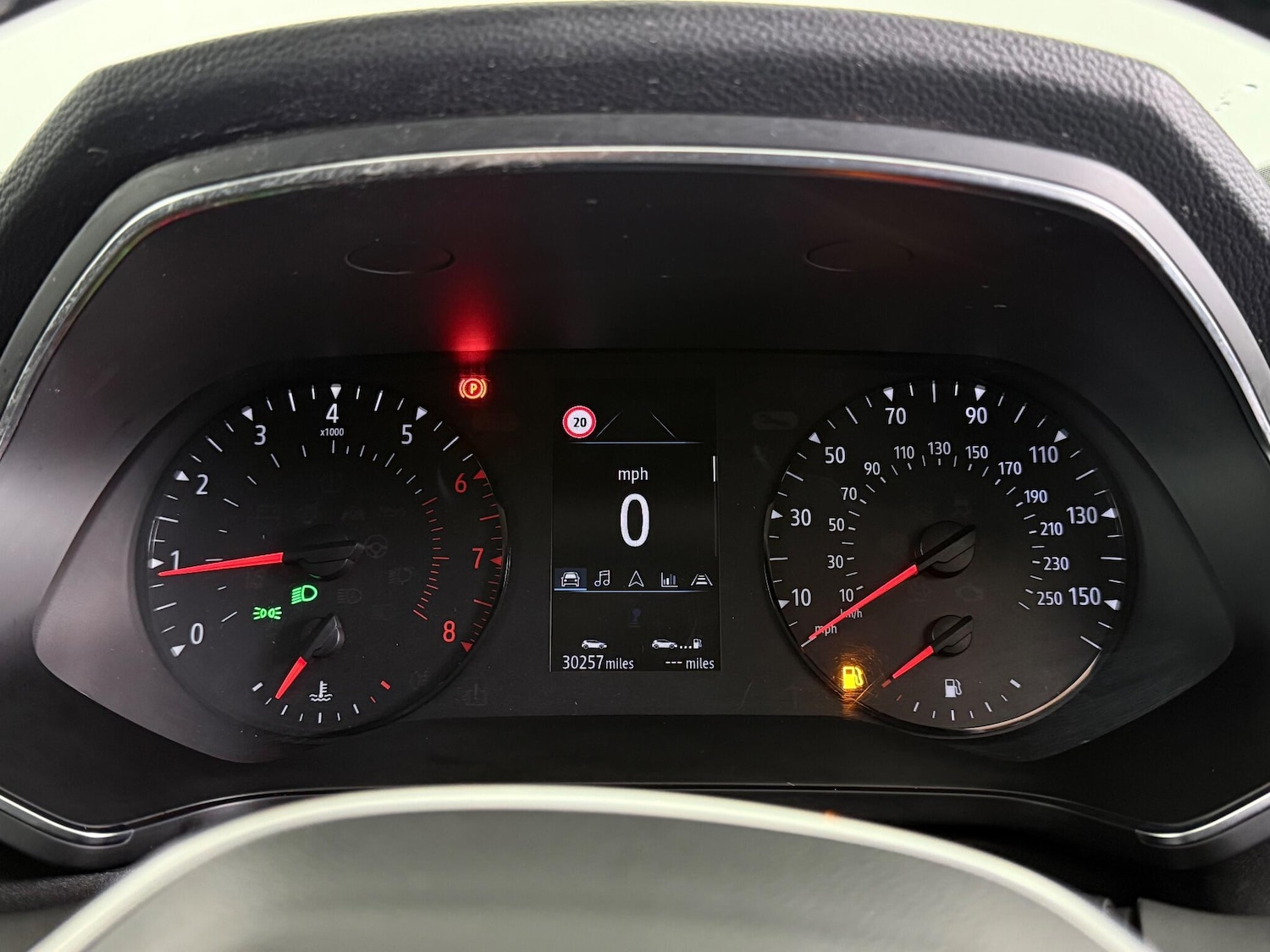 Used Renault Captur 2020 for sale - 76538544: Photo 18